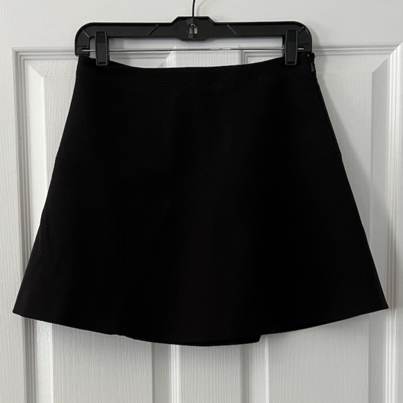 Super Cute Mini By Michael by Michael Kors - Size 4 - Picture 1 of 6